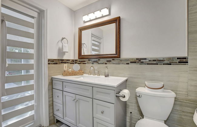 Boca Beauty - Stylish Home With Pool 3 Bedroom Home by RedAwning - Foto 23