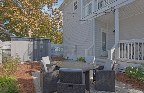 Golf Cart, 3 King Beds, Covered Rooftop Area, Half Mile to Beach! - Foto 45