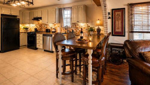 Romantic Nautical Stay in Downtown Wilmington, Cape Fear Inspired, Walkable & Pet-Friendly - Foto 4, dishwasher, pet friendly
