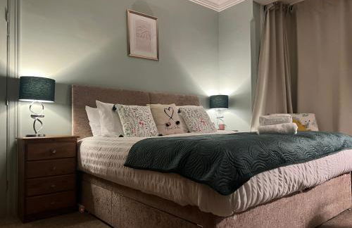 The Rose- Grd Floor, 2-5 Beds, SmartTV, Uni, Tram, M250 Fibre - Foto 21