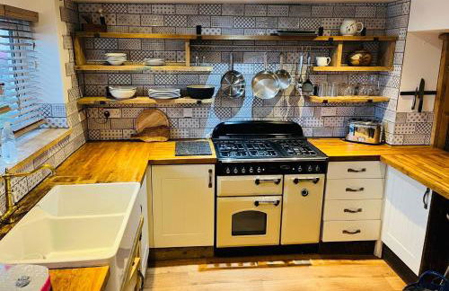 1 Bed Flat - Sleeps 2 - Pets - Balcony - Parking - Foto 25