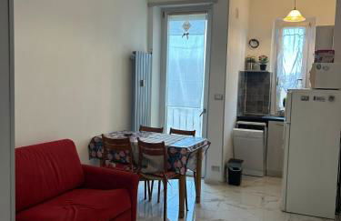 Tourist Apartment in Turin - Photo 2