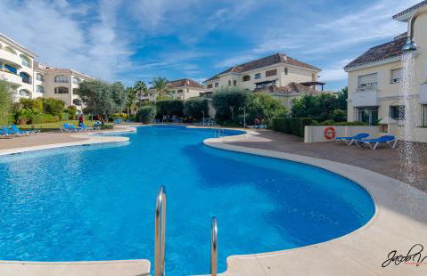 Fantástico Ático Dúplex en Marbella, con vistas al mar y a 300 metros de la playa - Photo 35