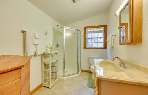 Fish, Boat and Explore Cross Creek Cabin with Dock! - Foto 17