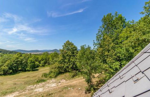 2 Bedroom Gorgeous Home In Frkasic - Photo 8