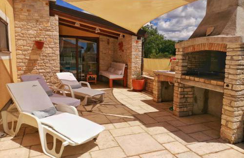 Luxury apartment Alba with pool - Photo 2