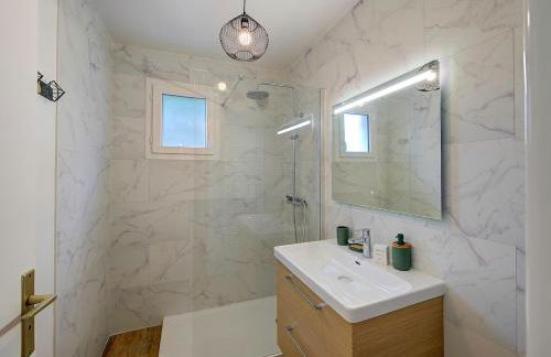 Grand Appartement - Wifi -Parking - Tramway 1 min - Photo 12