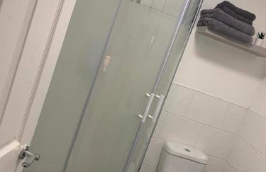 CityNights Studios with Free Parking - Foto 31