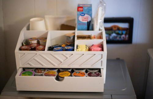 Sleeps 2 Private Entrance, Spa Tub, Near Casino - Foto 26