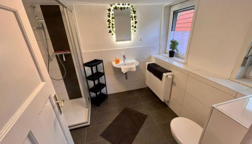 Monteurunterkunft Simmershausen bei Kassel Einzelbetten, Parken, Waschen, Wifi - Photo 4, Shower