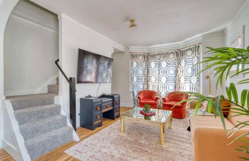 Stay Portland - Warhol Suite - Art Deco Apartment - 92 WalkScore - Photo 25