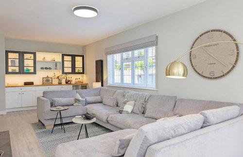 One Elms Way - Sleeps 8 - West Wittering - Foto 4