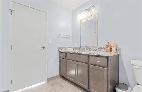 310 Euclid- Comfy Quiet Haven Wi-Fi Parking Gym - Foto 30