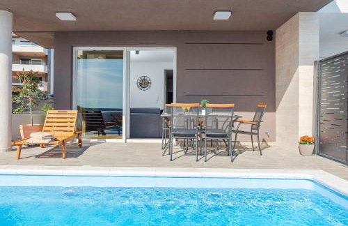 Villa Eni Beachfront apartment with pool - Photo 3