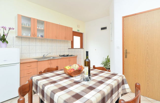 Apartment 344 - Photo 23