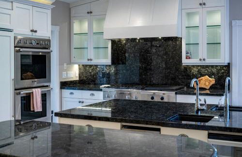 Hobbs Mill Ski Lodge Theater Games Dogs OK - Photo 9