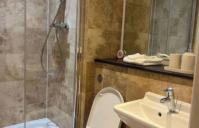 Apartmentsleeps5-city-tv-wifi-seaview - Foto 13