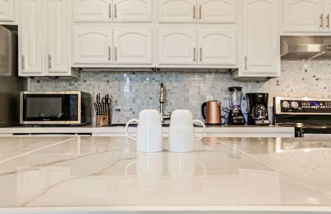 Fully Furnished Condos Near St Charles - Foto 53