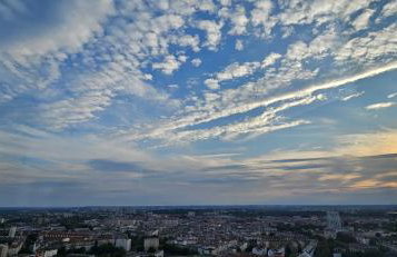 Golden Horizon Hanza Tower - SPA & Sky View - Foto 60