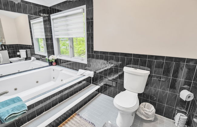 Pocono Escape - Cozy 5br - Sauna-billiard 5 Bedroom Home by RedAwning - Foto 26