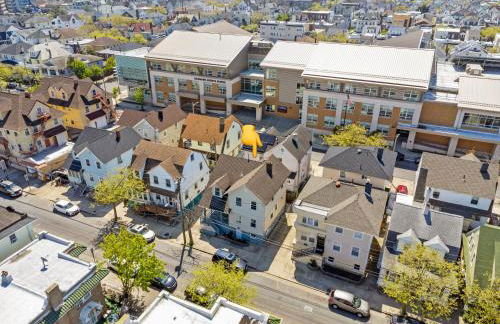 Beautifully Renovated 6BR 2BA 2 Blocks to Beach - Foto 28