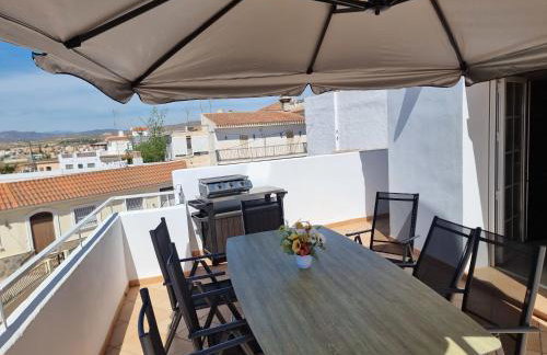 villa piscina y vistas espectaculares a la montana , gran terraza y aire acondicionado - Foto 36
