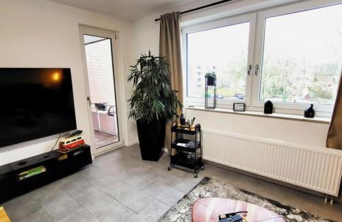 Getaway Apartment mit Balkon - Ruhiges Business-Apartment - direkte S-Bahn nach Messe DUS & ESS - Foto 6