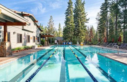 Wolfe by AvantStay | 5mins NorthStar! Fireplace, 2 Private Decks! - Foto 54