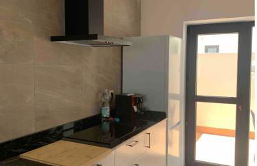 Covento Beach 2, centro con garage y patio - Foto 7