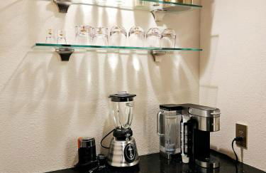 Polynesian Koi Pond Gardens Condo in Hilo w pool - Foto 10