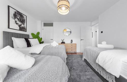 2BR Flat, Free Parking, Close to Airport & Centre - Foto 30