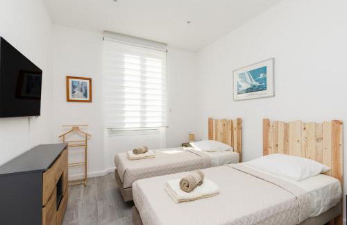 Modern Jaurès-Center-Clim-Wifi-Festival - Photo 5