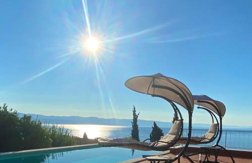 VILLA LOVRAN - 150 m to the beach - infinity pool - incredible sea view - fitness gym - Foto 18