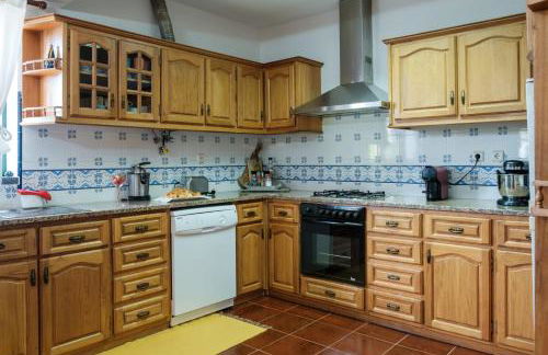 Casa da Alegria - Piscina, Sala de Jogos, 4 Quartos - Foto 23