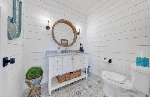 6 BD Smith Mountain Lakefront Escape sunset - Foto 26