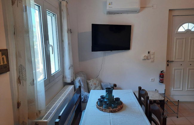 Crete Country Escape 2 Bd w Patio - Photo 9