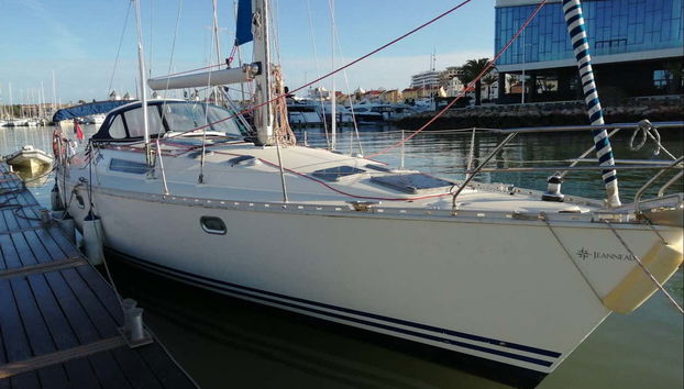 Veleiro no porto de Vilamoura