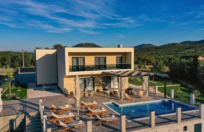 Luxurious Sanctuary Villa Primorski Dolac With Pool - Foto 29