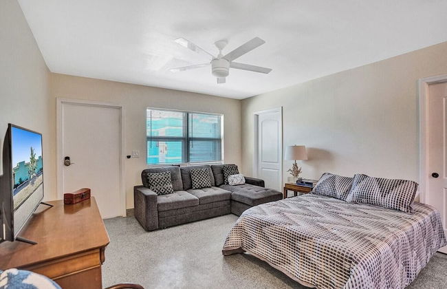 Hollywood Beach Broadwalk Family Vacation Home - Foto 1