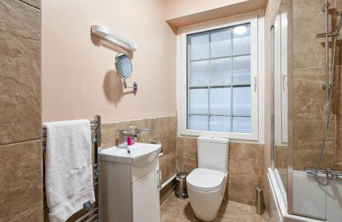 3 Bedroom Apartment - Historic Old Town - Foto 7