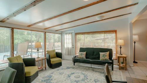 Private Pool & Yard Mins to Dining & University - Foto 5