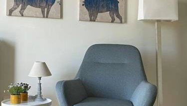 Γήινη πολυτέλεια και ηρεμία στο κέντρο των Β Προαστίων - Foto 3