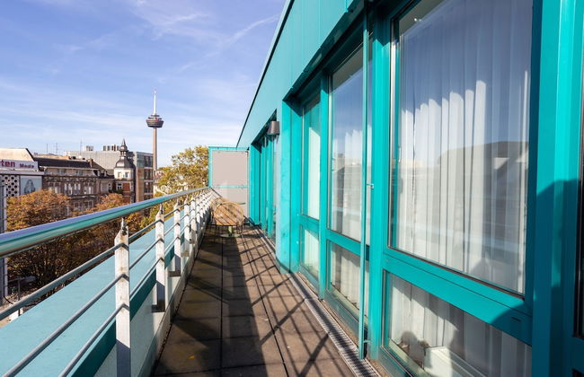 Limehome Köln Friesenplatz - Foto 80