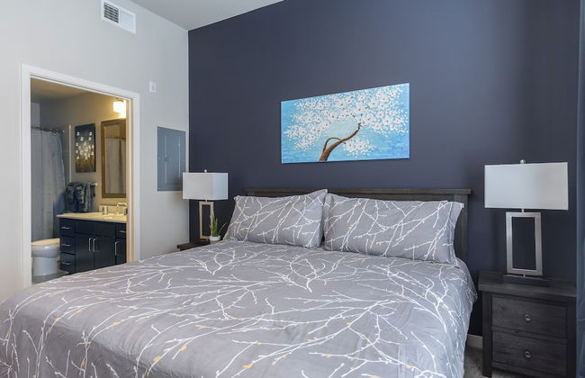 Luxury Med Center Fully Equipped King Sized Bed Condos - Foto 11