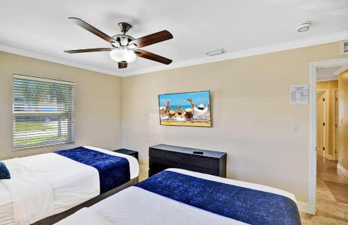 Deluxe Home Heated Pool & Jetted Tub near Beach - Foto 25