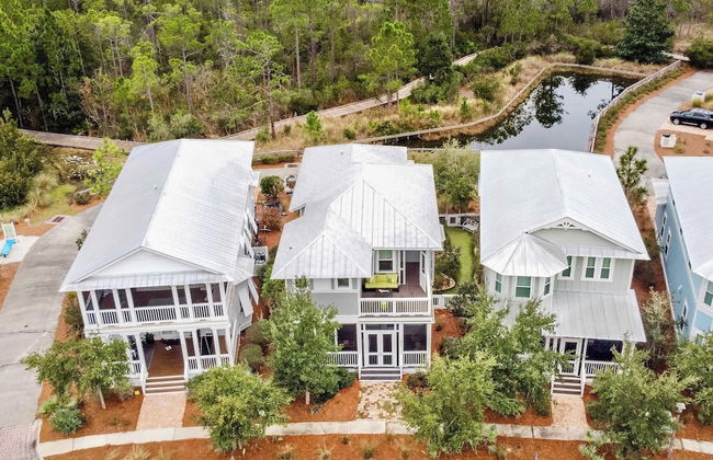 Pearl by Avantstay Idyllic Seaside Getaway w/ 2 Large Decks & Lush Garden - Foto 36