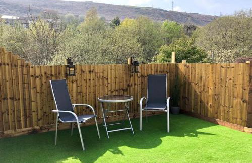 Rhondda Valleys with Breathtaking Riverside Views - Foto 23