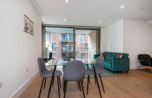 Lux and Large 2 bed Battersea Power Station - Foto 5