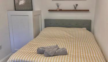 Vibrant Bungalow 2 Bedroom Flat with secure private parking - Foto 4