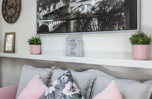 Charming 1-Bedroom Home near Downtown Culver - Photo 6